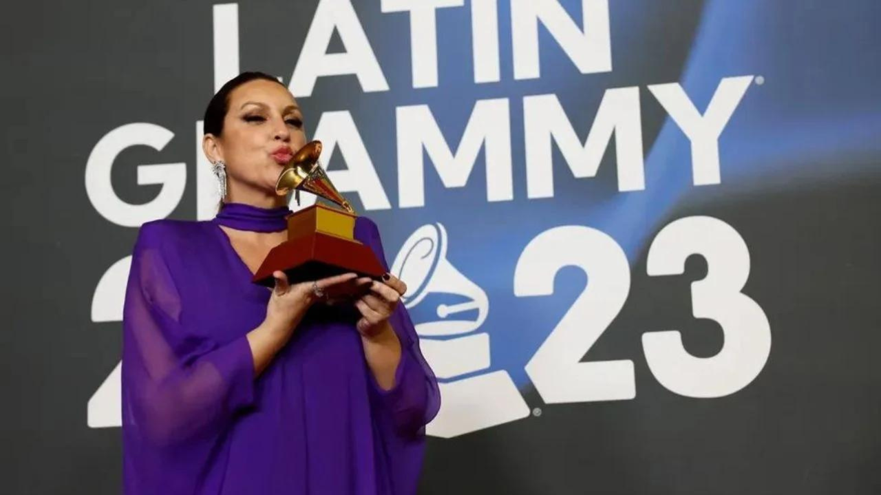 Niña Pastori wins best flamenco music album