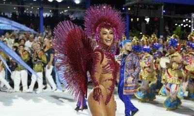 Sabrina Sato enchants Sapucaí in Parade of Champions in Rio