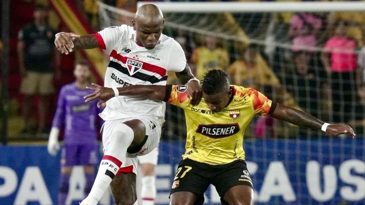 São Paulo wins away from home in the Libertadores on