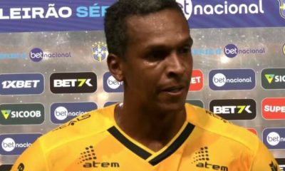 Former Corinthians striker Jô is arrested before a Series B