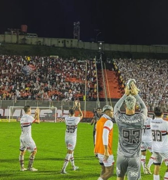 São Paulo triumphs over Vitória in the fifth round of