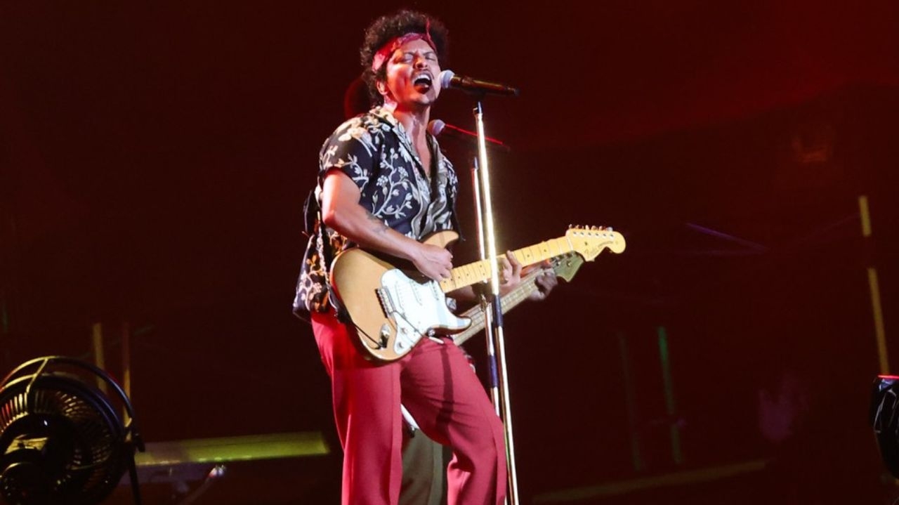 Bruno Mars announces concert dates in Brazil
