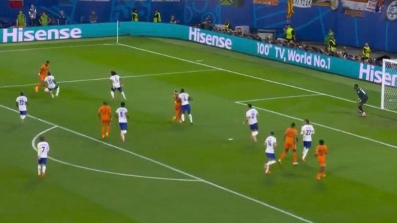 Holland has a goal disallowed and draws with France