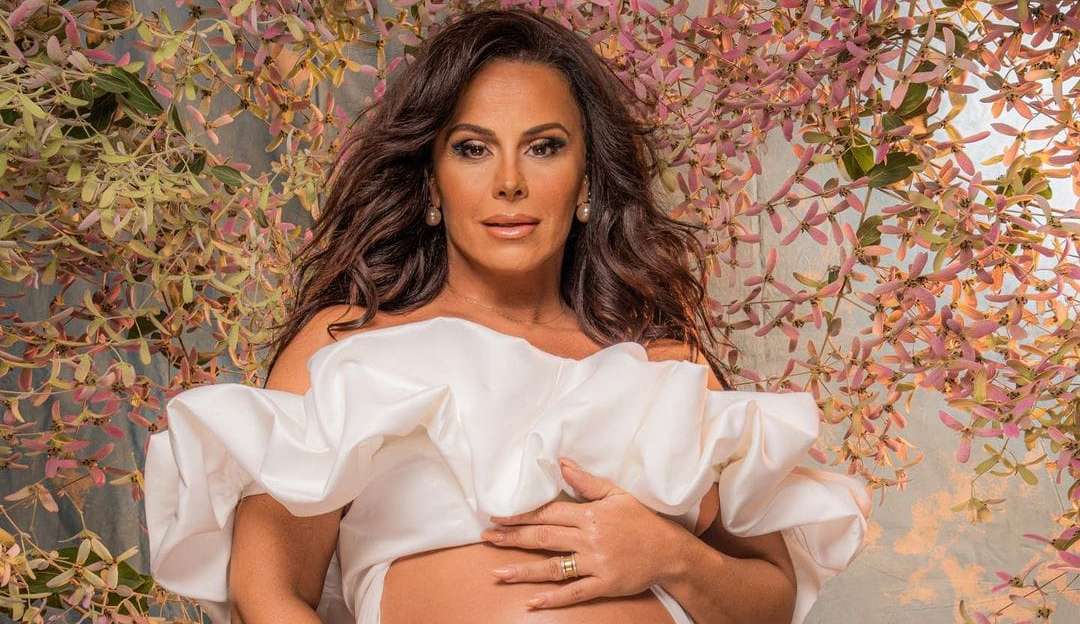 Viviane Araújo shares her pregnancy photoshoot