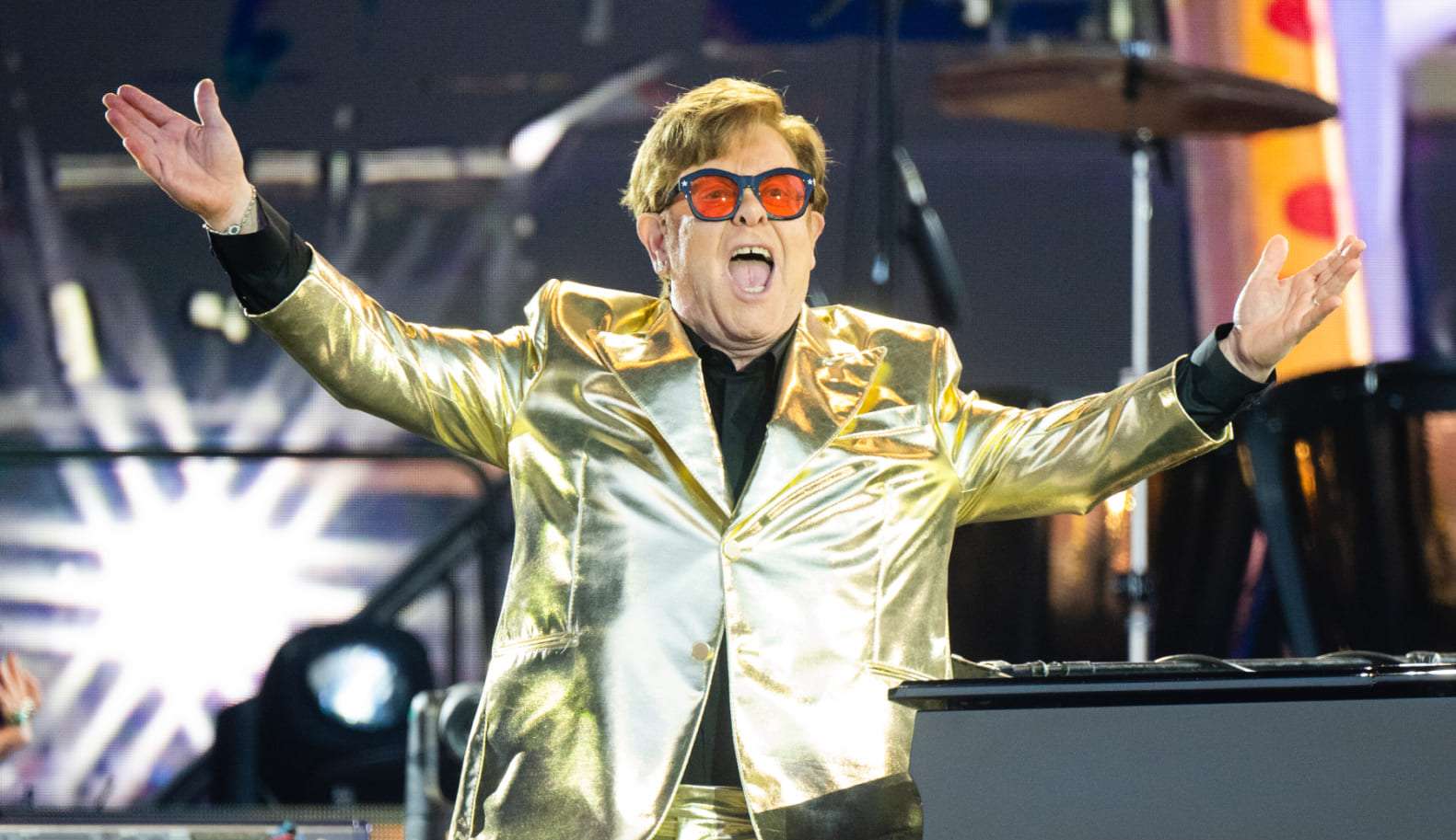 Elton John thrills fans with farewell show at Glastonbury Festival