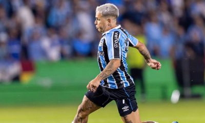 Grêmio overcomes mud at Arena Condá and defeats Vasco