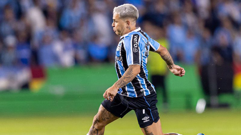Grêmio overcomes mud at Arena Condá and defeats Vasco