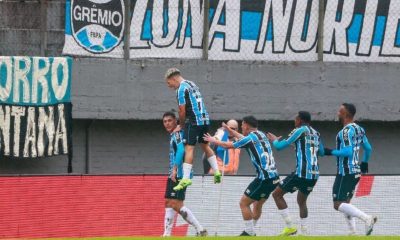 Grêmio wins match against Operário PR and secures place in the