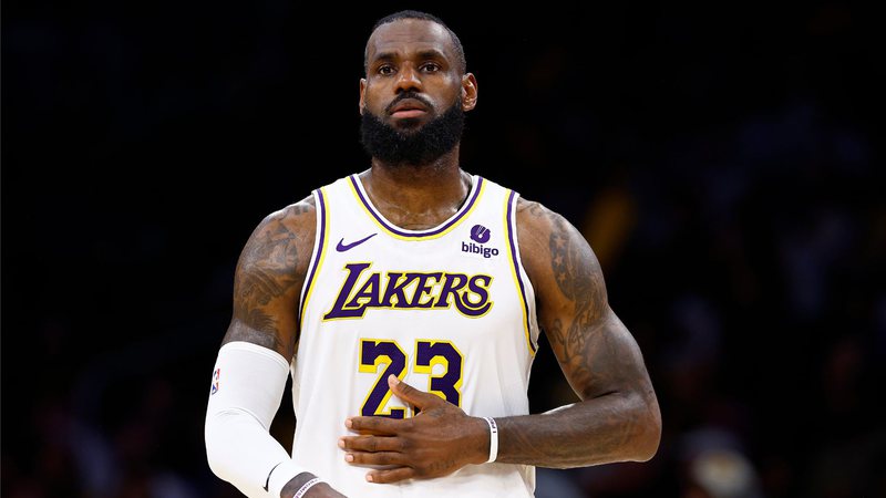 LeBron renews contract with the Lakers in the NBA; find