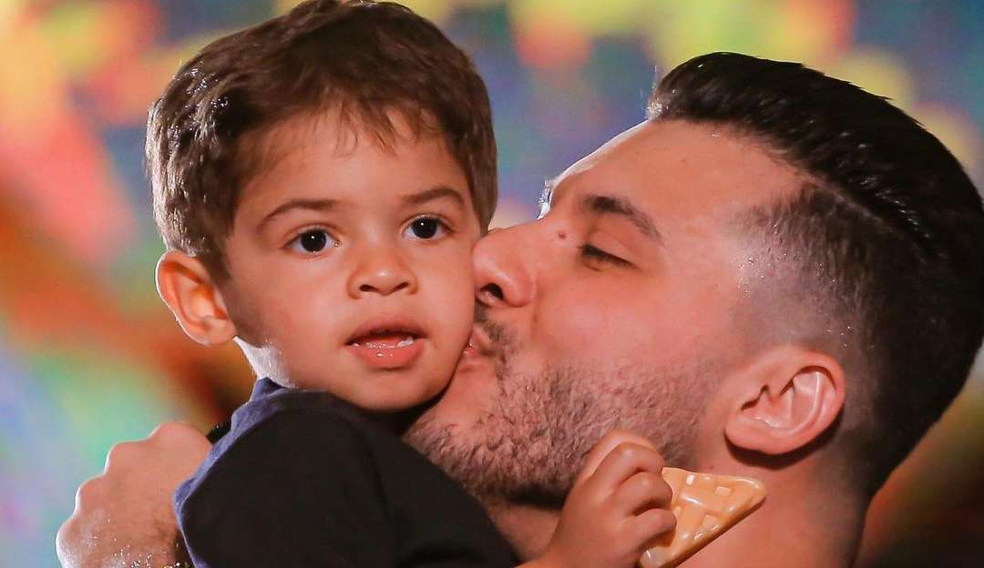 Marília Mendonça's mother shares a moment between her grandson and