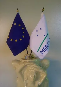 Mercosur and European Union flags (Photo: reproduction/Wikimedia Commons/Mr Giménez)